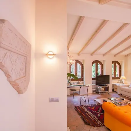 Oriental Gardens Views 2 Pax Appartamento *