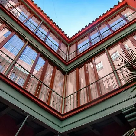 Apartment Oriental Gardens Views 2 Pax Sevilla
